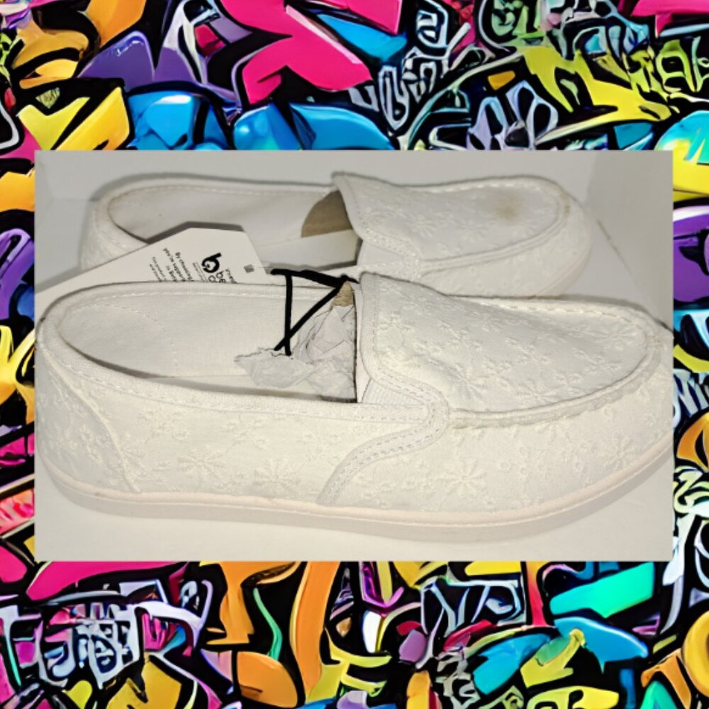 Ladies Memory Foam Slip Ons in White